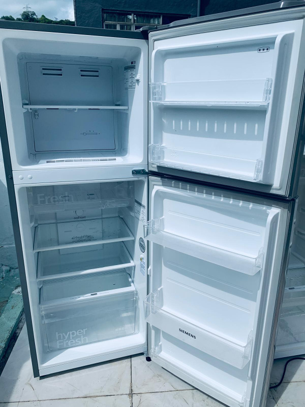 雪櫃 Siemens 西門子 202公升 雙門無霜 146CM高 (上置冰格) KD23 二手電器 清倉大減價 最新款 貨到付款 香港二手 包送貨安裝