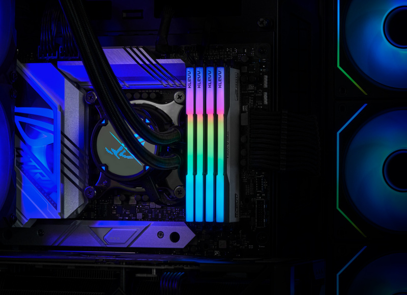KLEVV CRAS V RGB [ROG CERTIFIED] DDR5 6200Mhz (2x16GB) 32GB KIT (CL32) (KD5AGUA80-62B320P)