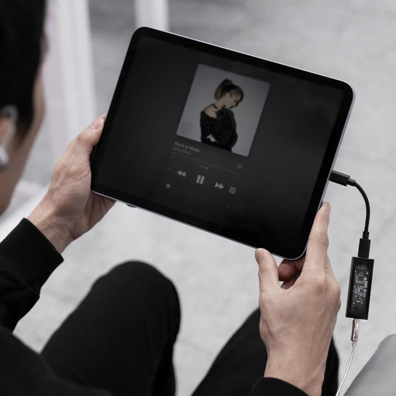M12i Mobile Headphone Amplifier with DAC 便攜式解碼耳擴