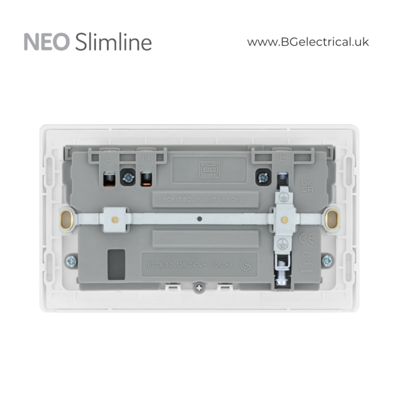 BRITISH GENERAL - BG Neo Slimline 系列-13A 插座帶開關 22W 快充 USB C+A 單極 2位 PCWH22UAC22 白-香港代理
