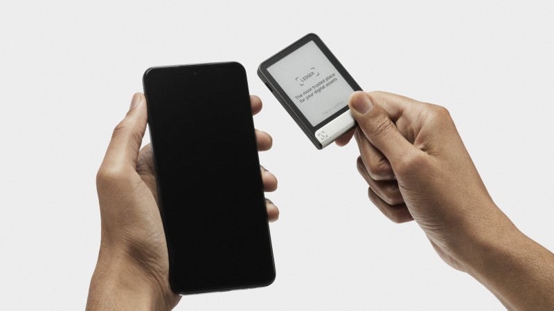 Ledger Flex ™ with Recovery Key 加密貨幣硬體冷錢包附帶恢復鑰匙 香港現貨 - Ooosh Tech Lab Ledger Flex ™ with Recovery Key 加密貨幣硬體冷錢包附帶恢復鑰匙 香港現貨 - Ooosh Tech Lab