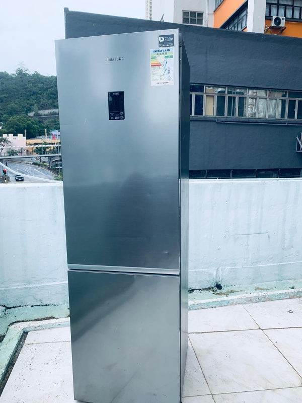 Samsung 三星 雙門下置式雪櫃 RB34K6252 不鏽鋼色 192CM高 344公升 二手電器 貨到付款 Samsung 三星 雙門下置式雪櫃 RB34K6252 不鏽鋼色 192CM高 344公升 二手電器 貨到付款