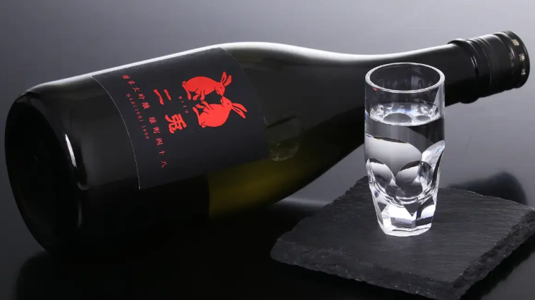 二兎 純米大吟醸 雄町 四十八 720ml (門市現金優惠價減$ 10) 二兎 純米大吟醸 雄町 四十八 720ml (門市現金優惠價減$ 10)