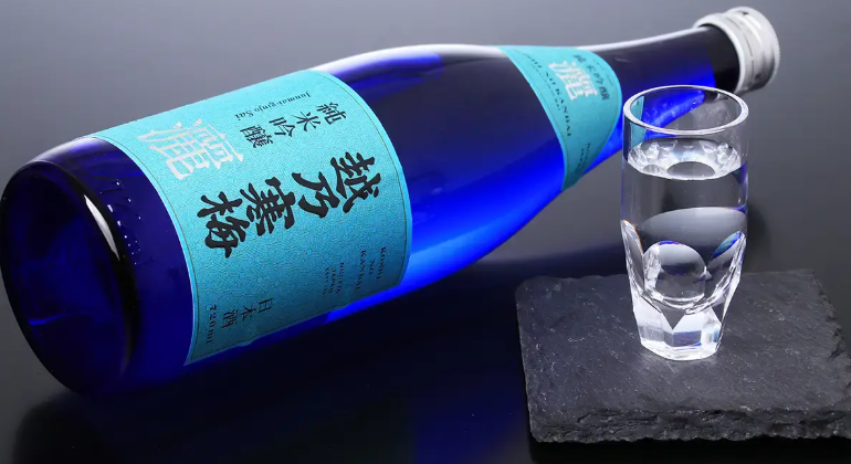 越乃寒梅 純米吟醸 灑（さい） 720ml (門市現金優惠價減$ 10)