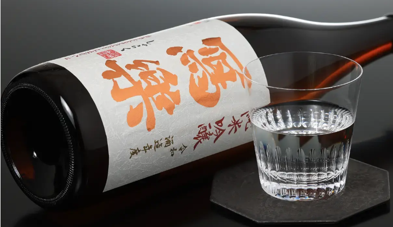 冩樂 純米吟醸 火入 [ 720 ml / 1800 ml] (門市現金優惠價減$ 10 / S20)