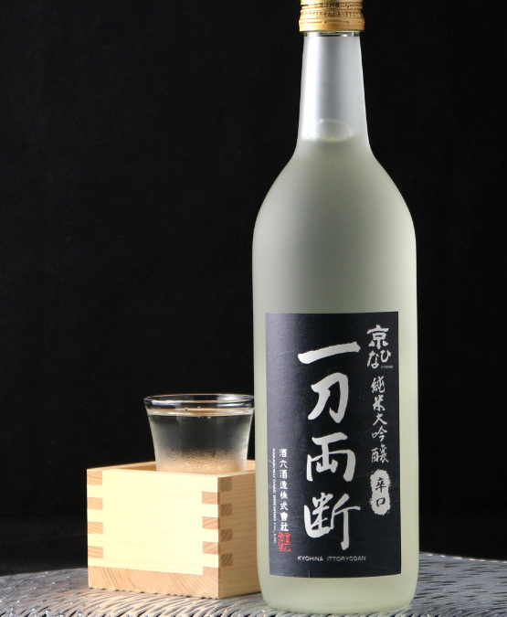 京ひな 一刀両断 純米大吟醸 辛口 720ml (門市現金優惠價減$ 10)