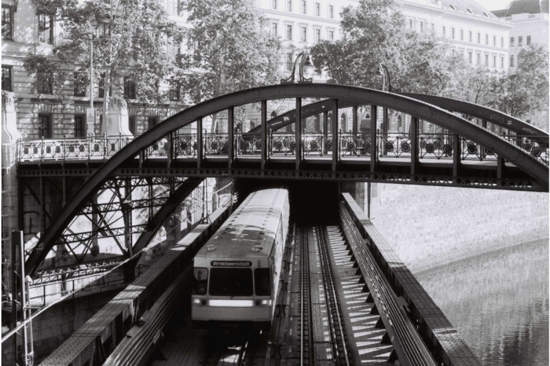 Lomography Berlin Kino B&W ISO 400 35mm 黑白電影菲林 f436bwcine