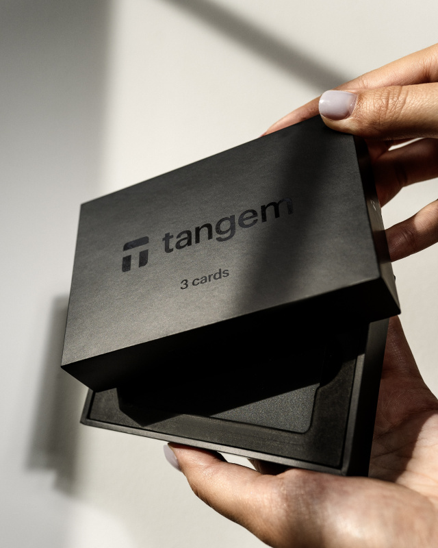 Tangem Wallet 2.0 加密貨幣冷錢包 (三卡裝) [現貨]