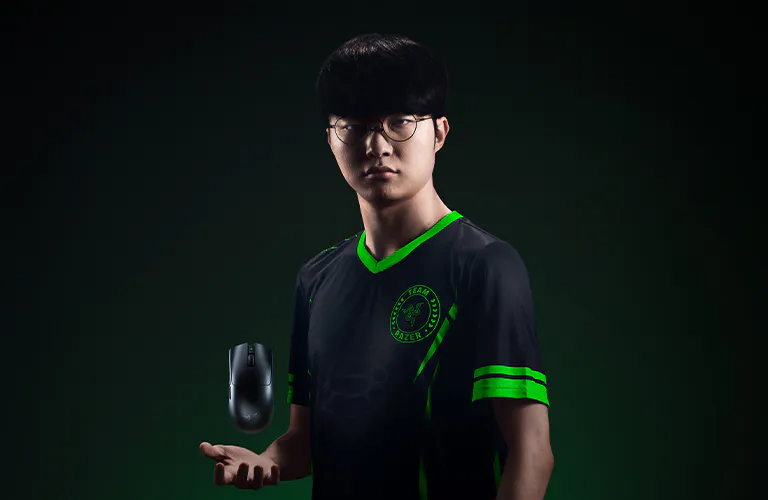 Razer Viper V4 Pro 無線8K電競滑鼠 (RZ01-05630100-R3A1) (RZ01-05630200-R3A1) Razer Viper V4 Pro 無線8K電競滑鼠 (RZ01-05630100-R3A1) (RZ01-05630200-R3A1)