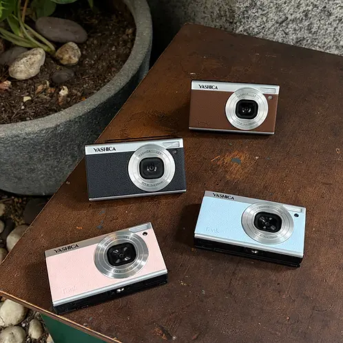 YASHICA Tank Compact Digital Camera 數碼相機
