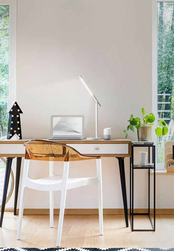 MOMAX Bright IoT檯燈連無線充電