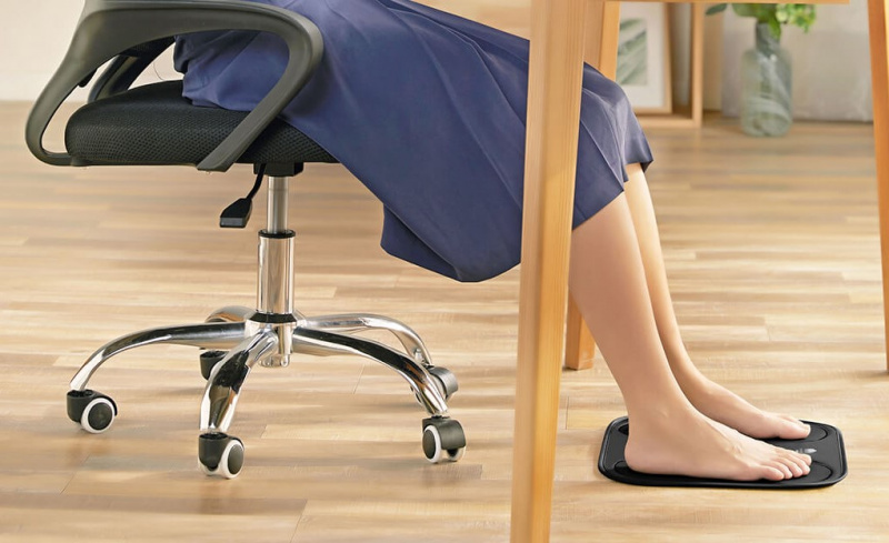 小米有品 摩摩噠脈衝腳底針灸刮痧按摩器