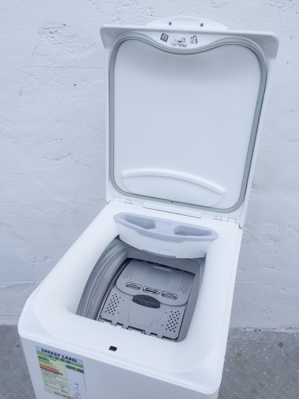 可信用卡付款))洗衣機 (上置式) 1200轉6KG 98%新 ZWY61205SA**免費送貨及安裝