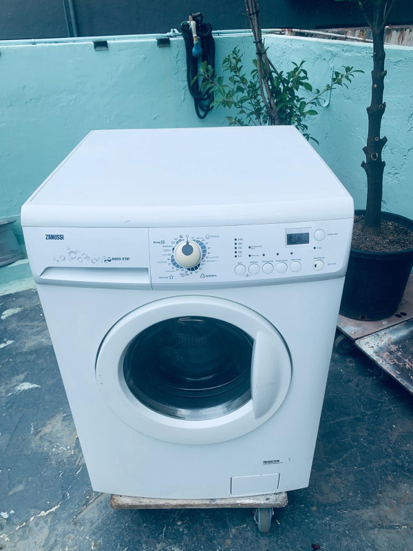 可信用卡付款))洗衣機 新款二合一大眼仔1200轉(有乾衣功能) 95%新 ZKH2125 可櫃底/嵌入式安裝 包送貨安裝