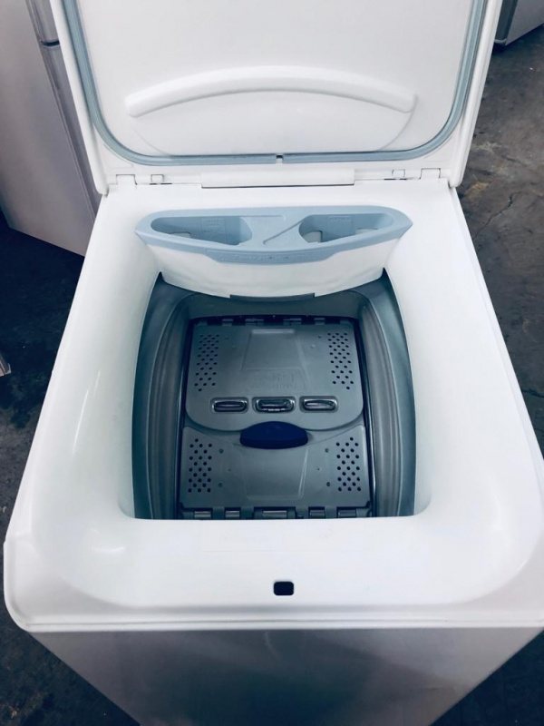 可信用卡付款))洗衣機(上置) 新款1000轉 95%新ZWY61004SA 有保用 包送貨及安裝