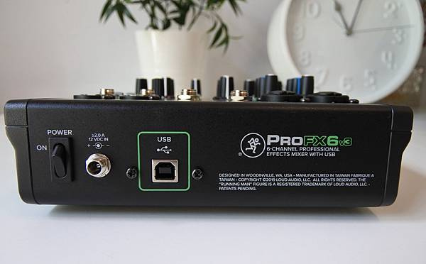 【全港免運費】Mackie ProFX6v3 6-CH Effects Mixer W/USB 直播 實況 混音器 介面 內建效果