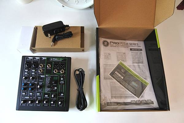 【全港免運費】Mackie ProFX6v3 6-CH Effects Mixer W/USB 直播 實況 混音器 介面 內建效果