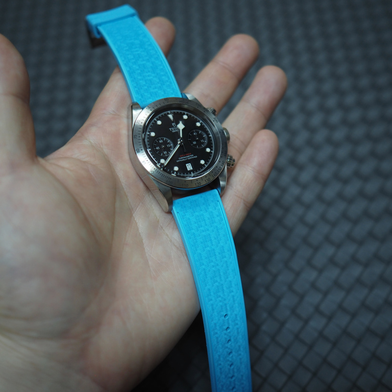 20mm, 22mm 馬賽克花紋天藍色FKM氟橡膠快拆錶帶