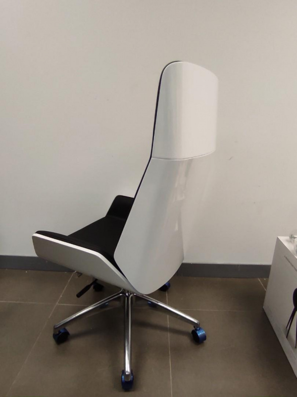 【KZCHAIR】 大班椅 凳 辦公椅 OFFICE CHAIR 電腦椅 Executive leather chair 黑色