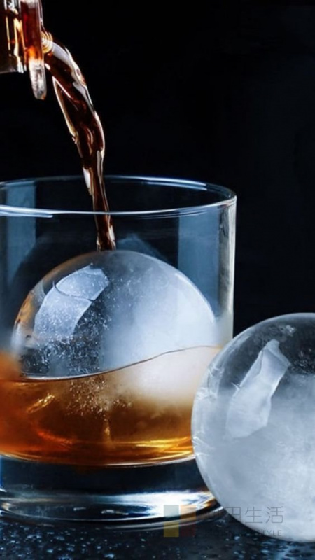 食品矽膠冰球模具 4連圓球 45mm冰塊 高溫矽膠 威士忌 果汁 果凍 朱古力 凍飲 脾酒 蛋糕 雪糕 冰淇淋 烘焙