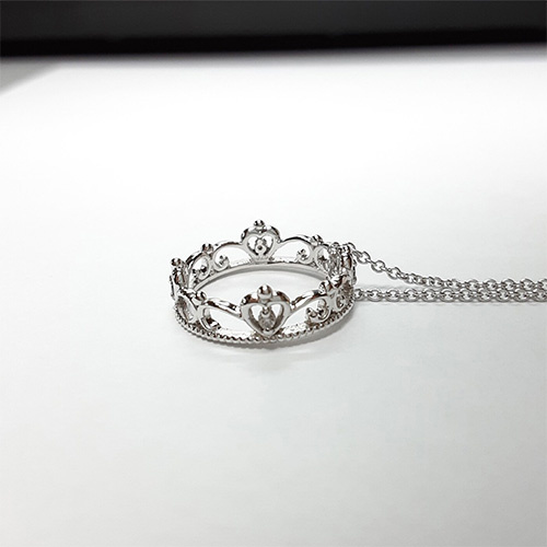 小碎石皇冠吊墜項鏈