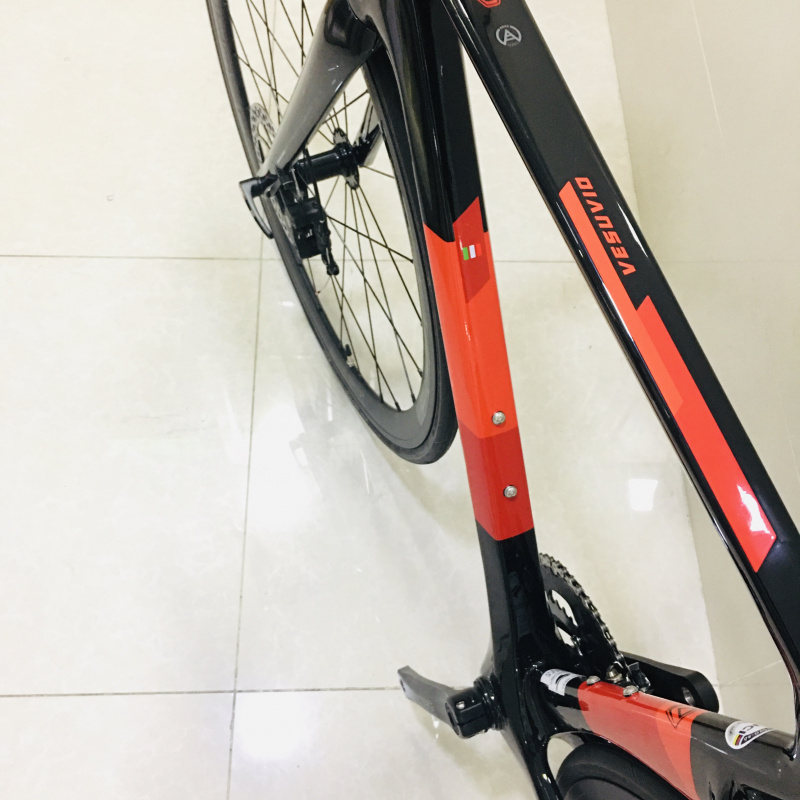 全新隱藏線碳纖手把22速碟煞碳纖維公路單車 Vesuvio Disc Brake Integrated carbon handle bar Version Carbon Road Bike