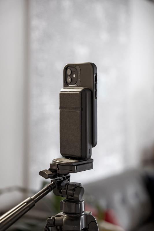 【全新原裝行貨 全港免運】Mophie snap+ powerstation stand 10,000mAh  MagSafe 磁吸無線充電池 (可搭配1/4 英寸三腳架使用, 但不包三腳架)