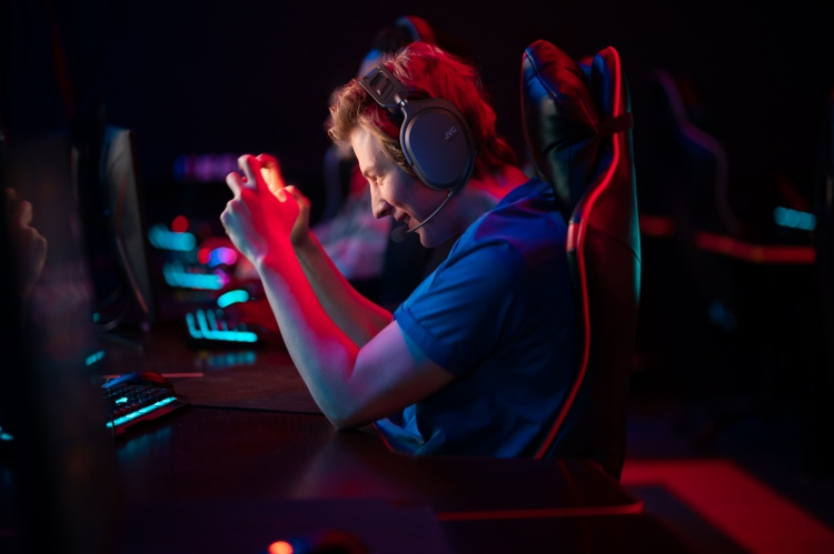 JVC GG-01W 無線電競專業耳機 - Black