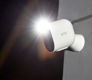 Arlo Pro 4 2K HDR 無線網絡攝影機 (兩鏡裝) (VMC4250P)