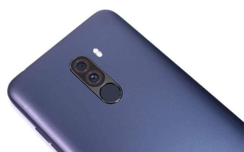 高规格无设计性价比手机?! 小米 Pocophone F