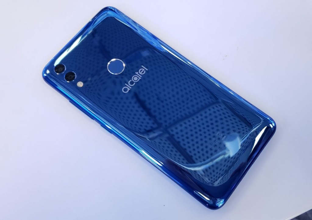 $1,699 有齐浏海全面屏、NFC 及 Google lens