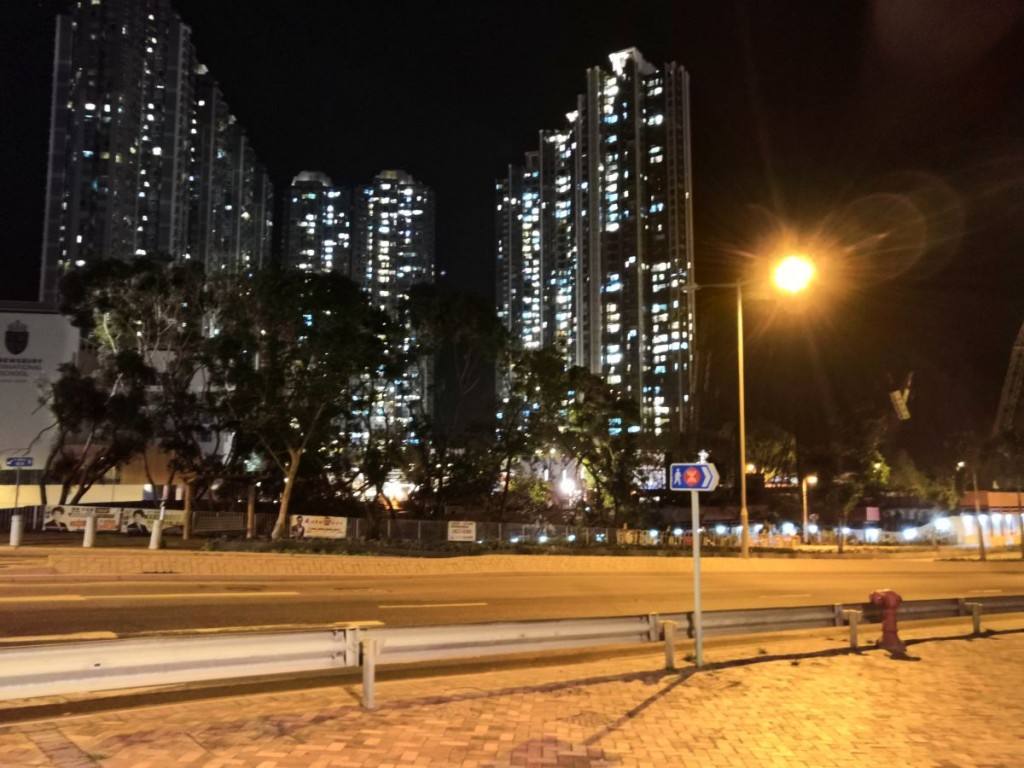 港版 Honor 10 上手:平玩 Kirin 970 处理器!