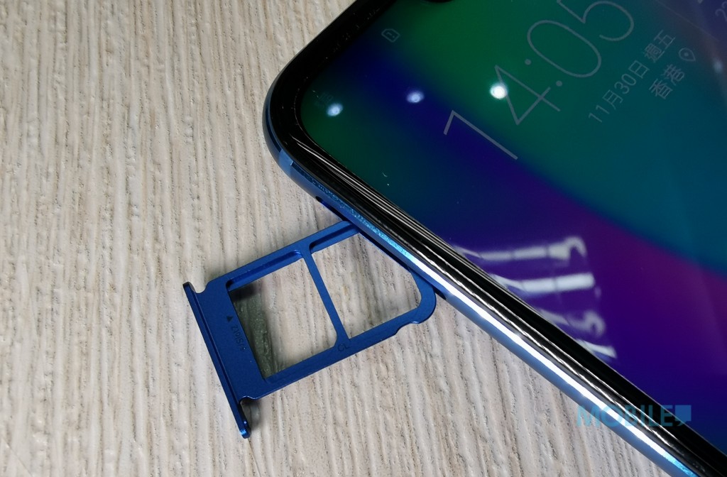 港版 Honor 10 上手:平玩 Kirin 970 处理器!