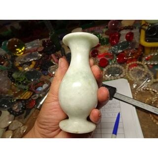 《藍金寶石玉石批發區》→〈成品系列〉→天然玉化清透豆青緬甸玉花瓶 →A465 "Sapphire Jade Wholesale Area" → "Finished Product Series" → Natural Jade Clear Bean Green Burmese Jade Vase → A465