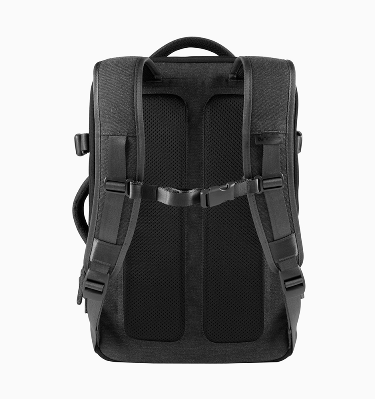incase eo travel Backpack