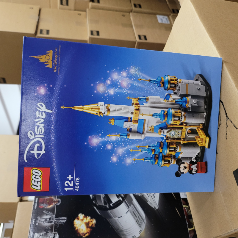 (激荀Combo Set) LEGO 40478 迪士尼城堡 +  LEGO 40516 彩虹人