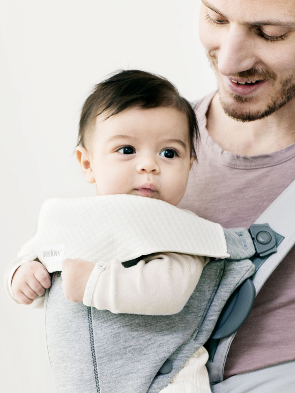 BabyBjorn Bib for Baby Carrier Mini (2packs) Gadget Express