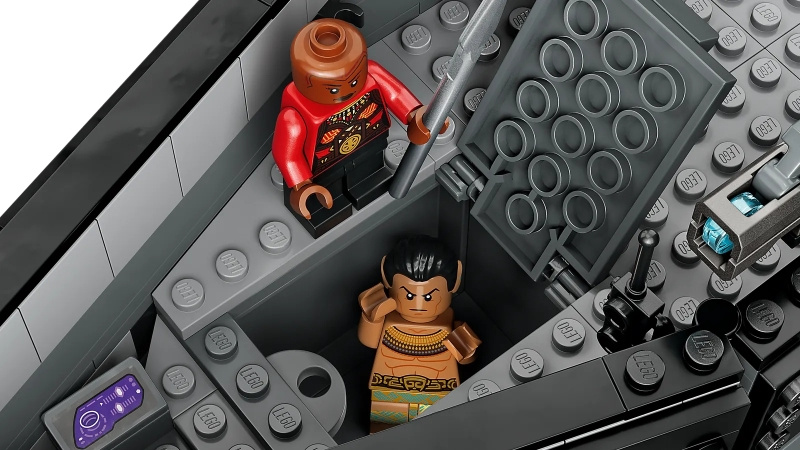 （最新黑豹Lego 買大送細 Combo Set) LEGO 76214 Black Panther: War on the Water + LEGO 76212 Shuri's Lab