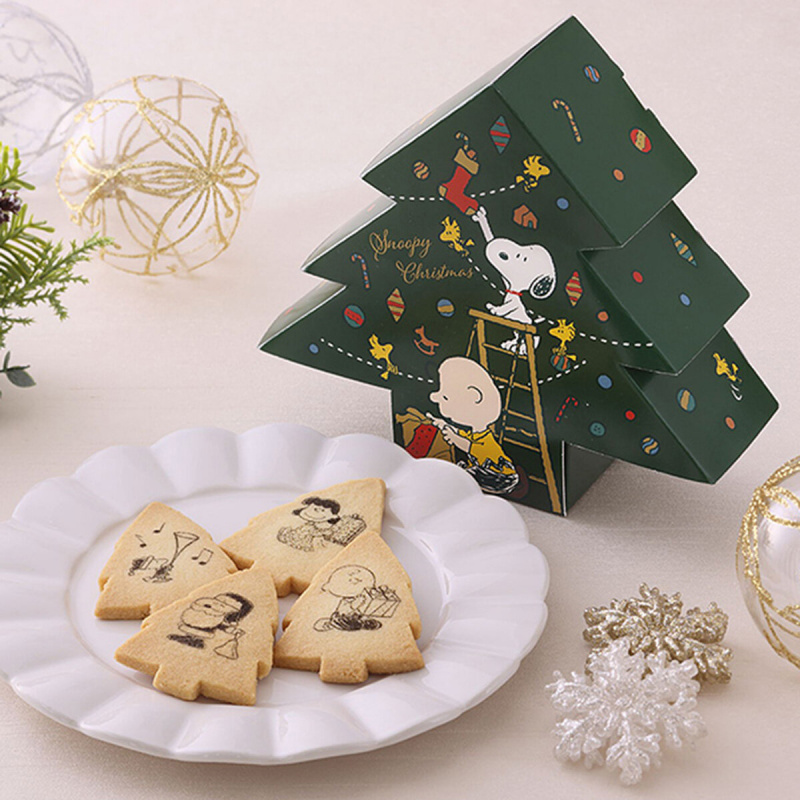 日本Henri C. x Snoopy 聖誕限定 史努比家族 人物圖案曲奇 聖誕樹形 精緻小禮盒 (1盒4件)【市集世界 - 日本市集】