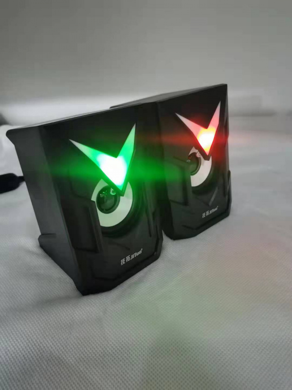 Light 2.0 揚聲器輔助 3.5 毫米立體聲環繞音樂揚聲器筆記本筆記本電腦音箱家庭影院 PC 揚聲器 RGB 背光