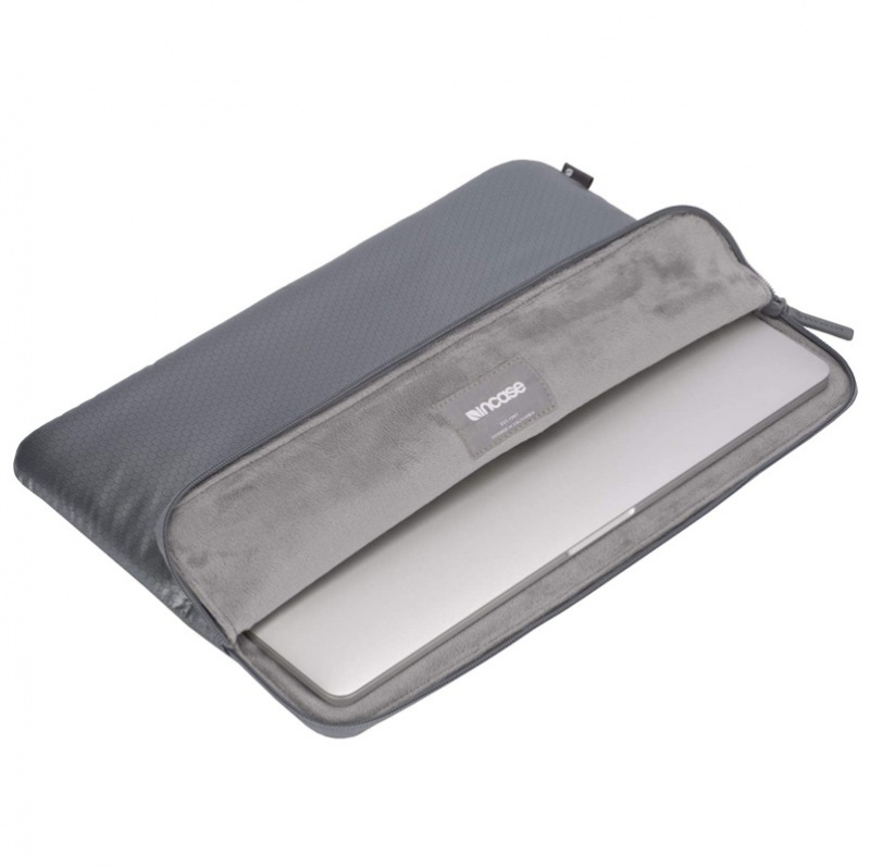 Incase 13 吋 Slim 保護套，採用 Honeycomb Ripstop 物料，適用於 MacBook Pro - Thunderbolt 3 (USB-C)/Thunderbolt 2【香港行貨保養】