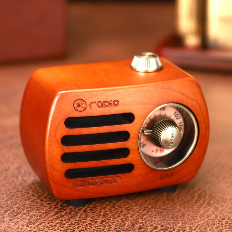 零售迷你老式複古木質 FM SD MP3 藍牙晶體管可充電收音機帶揚聲器，R818
