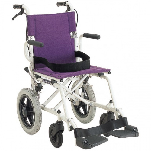 日本Kawamura KA6 便攜式輪椅, 13.7"座寬,細轆