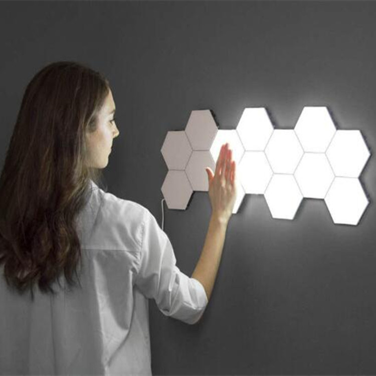 英國 Helios Touch 模組式磁吸觸控壁燈 自由組合形態