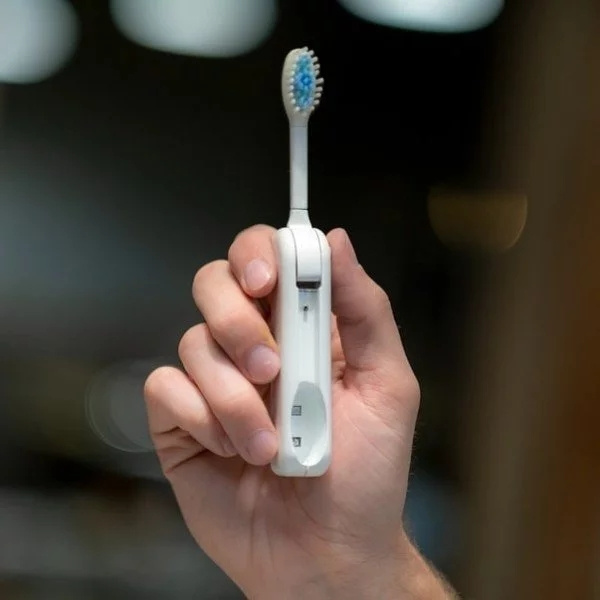 美國 Switch Brush 全自動UVC消毒 摺疊式牙刷