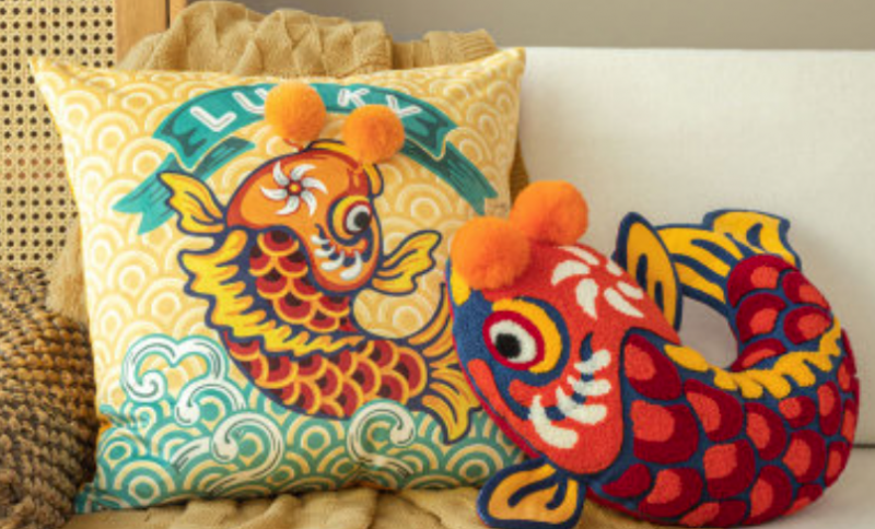 中式咕𠱸 錦鯉魚絨綿刺繡