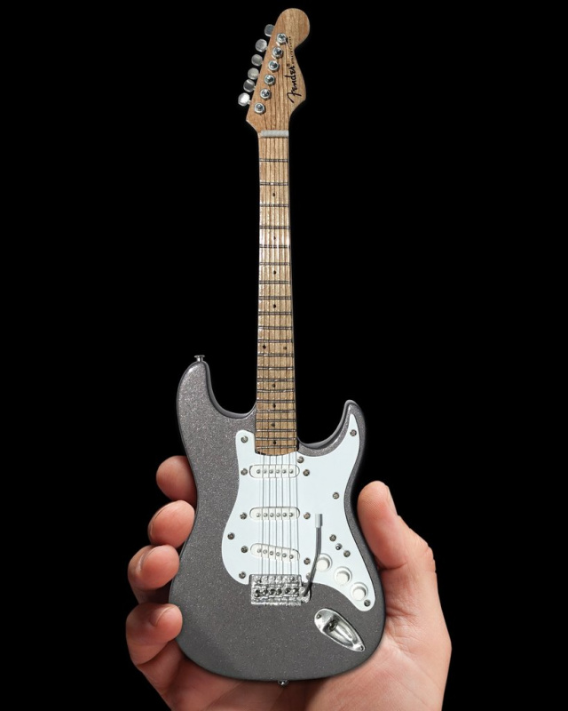 Axe Heaven FS-024 Fender™ Strat™ Eric's Signature 特色錫合金迷你結他複製擺設