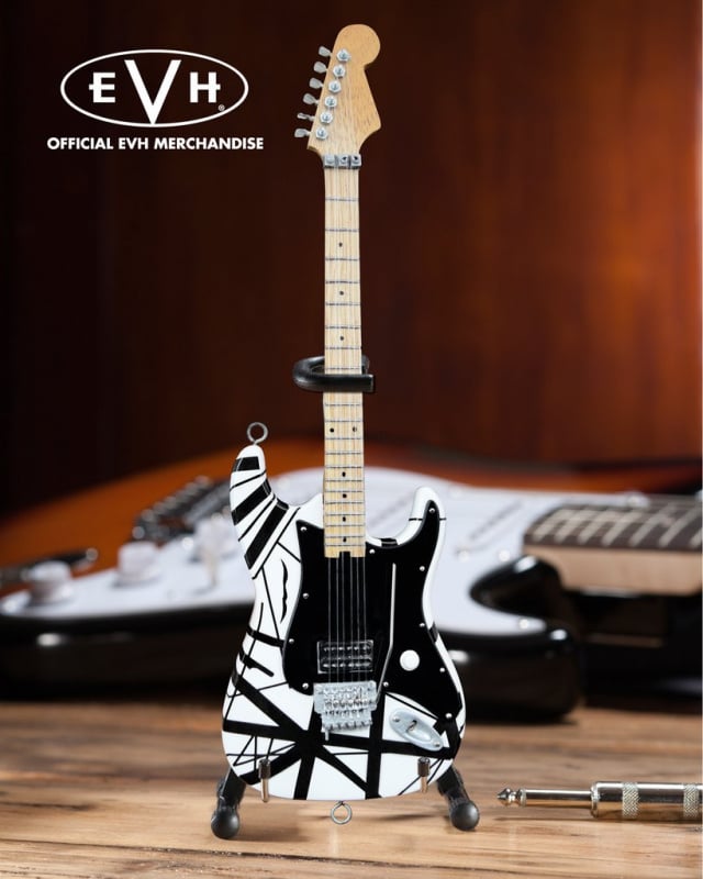 EVH EVH-003 "Frankenstein" Eddie Van Halen Black-White VH1 結他複製擺設