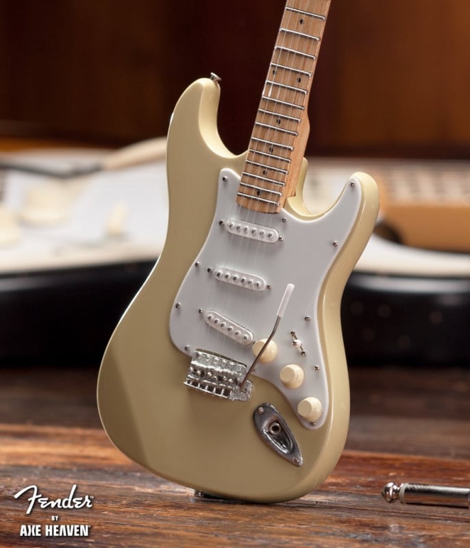 Axe Heaven FS-013 Classic Cream Fender™ Strat™ 迷你結他複製擺設