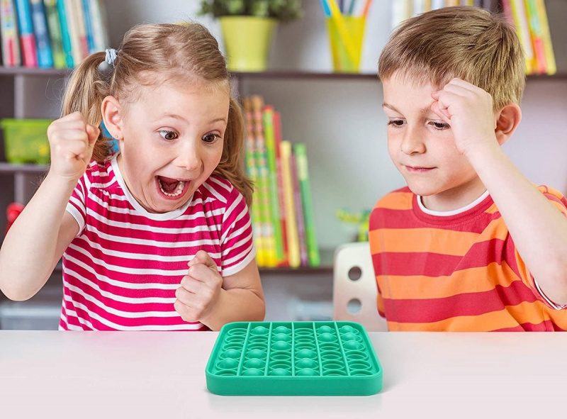 擠壓式體感桌上訓練集中力遊戲Fidget Sensory Toy Autism ADHD ADD訓練 親子（方形 )